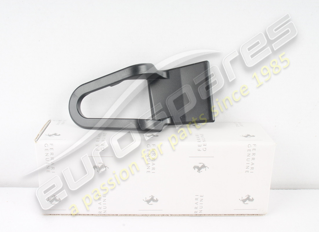 nuova piastra destra ferrari. numero parte 68640600 (3)
