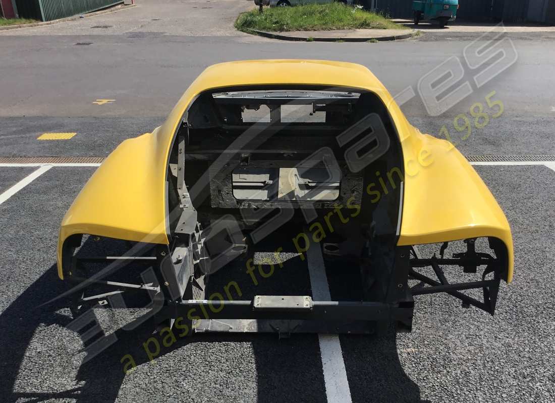 ferrari scocca gialla con guida a sinistra usata. numero parte 900040702 (5)