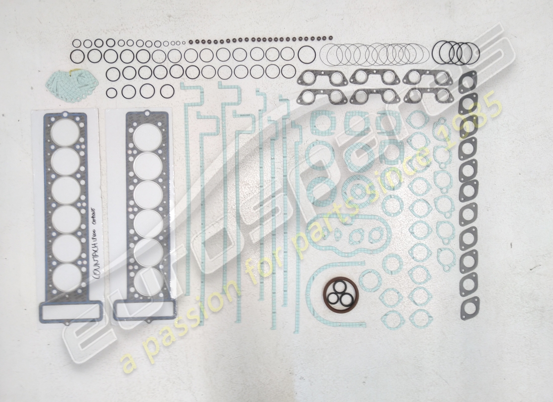 nuovo eurospares kit guarnizioni motore. numero parte 001526488 (1)