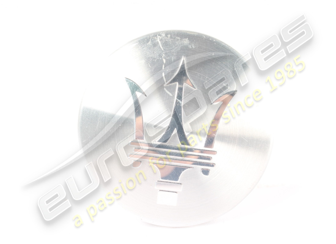 DISTINTIVO PER CERCHIONE Maserati USATO. NUMERO PARTE 670018262 (1)
