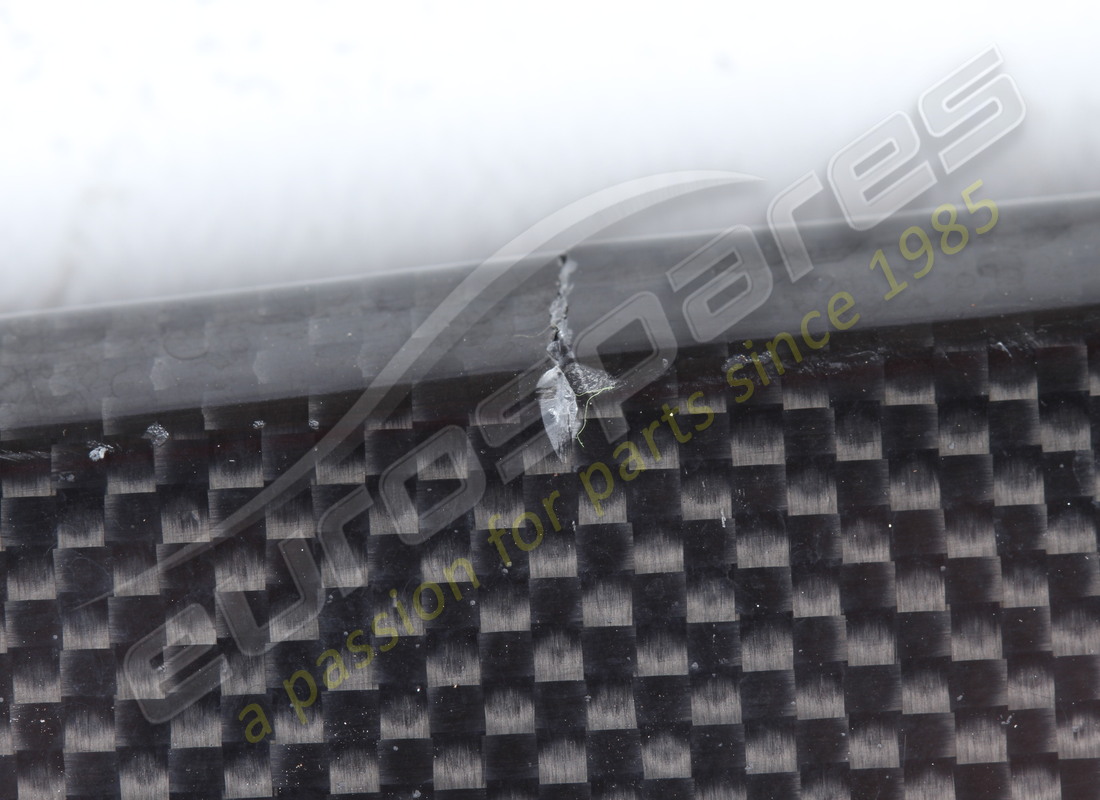 USATO FERRARI PANNELLO ANTERIORE DX - PANNELLO IN CARBONIO. NUMERO PARTE 68600800 (6) usato ferrari pannello anteriore dx - pannello in carbonio. numero parte 68600800 (6)