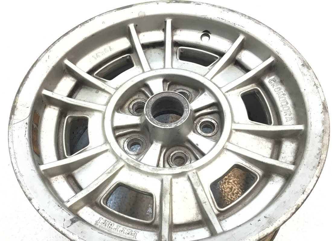 set ferrari cromodora ruote usato 14 x 6½. numero parte 108713set (2)