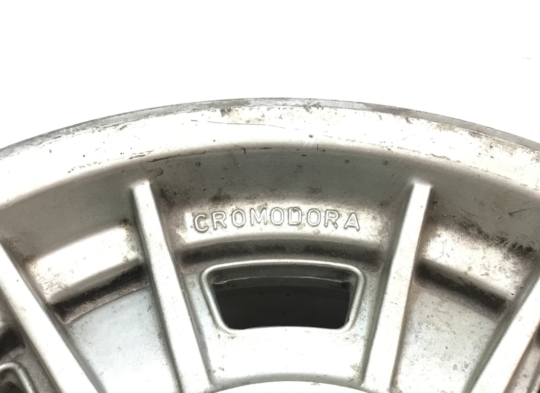 set ferrari cromodora ruote usato 14 x 6½. numero parte 108713set (4)
