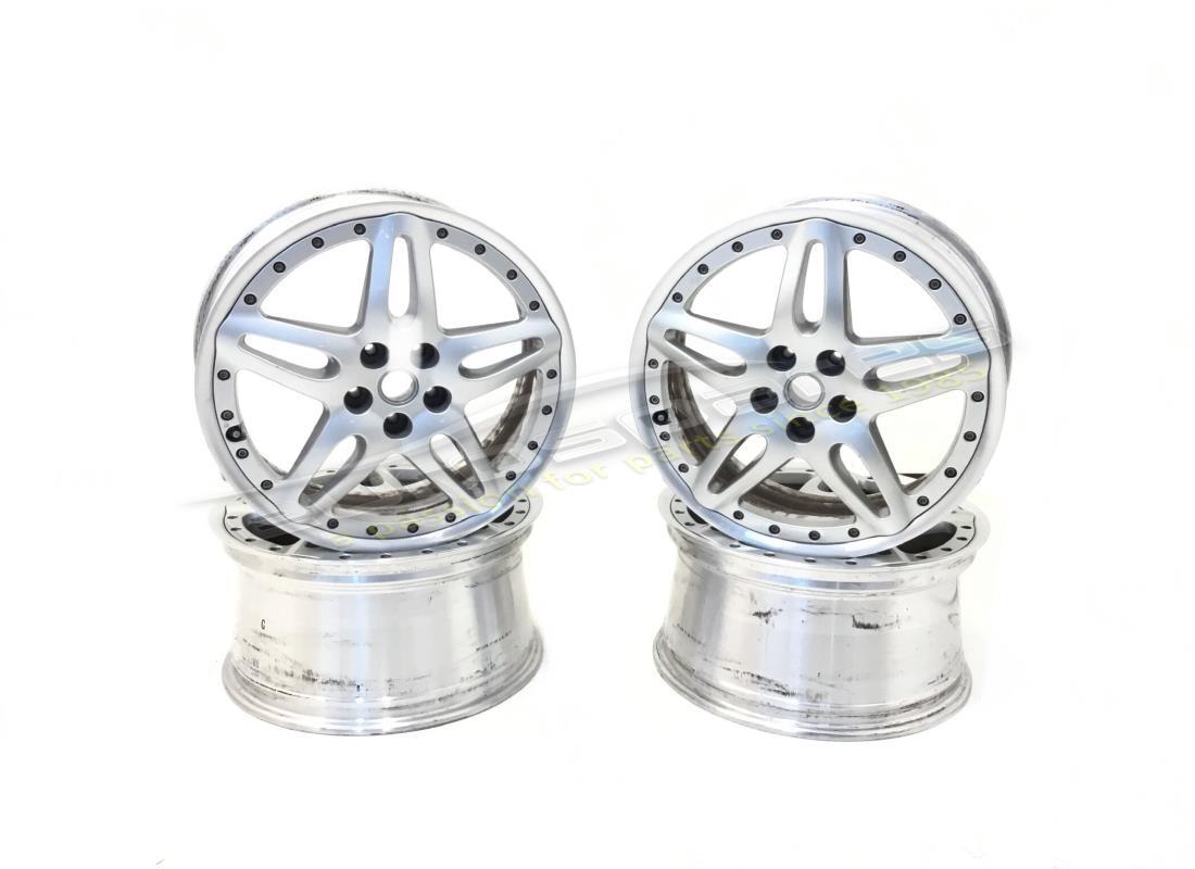 SET DI RUOTE DA Ferrari 19'' USATE IN ARGENTO. NUMERO PARTE 199138A (1)