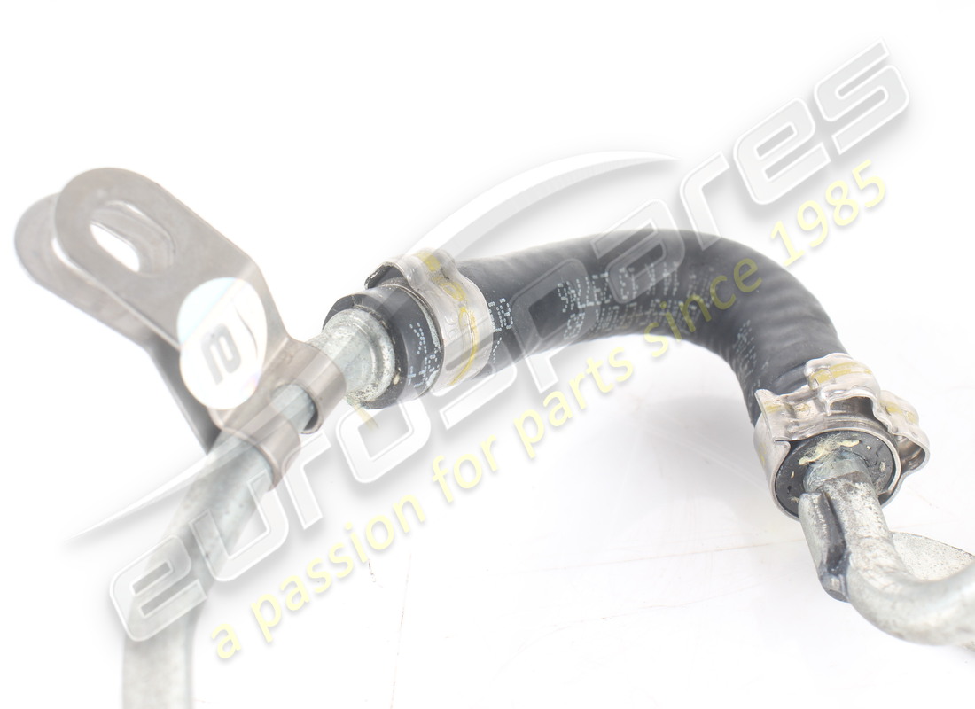 USATO FERRARI TUBO DI RITORNO ACQUA DA DX TU. NUMERO PARTE 303509 (3) usato ferrari tubo di ritorno acqua da dx tu. numero parte 303509 (3)