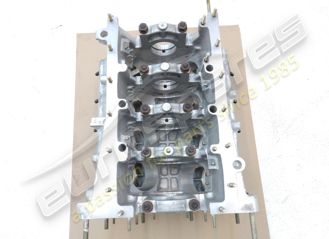 nuovo basamento ferrari 288 gto. numero parte 120660 (5)