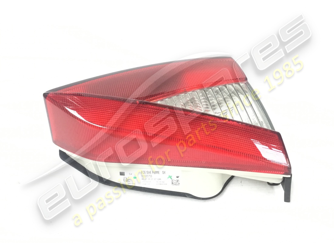 USATO Maserati FANALE POSTERIORE SX LATO MOBILE . NUMERO PARTE 285758 (1)