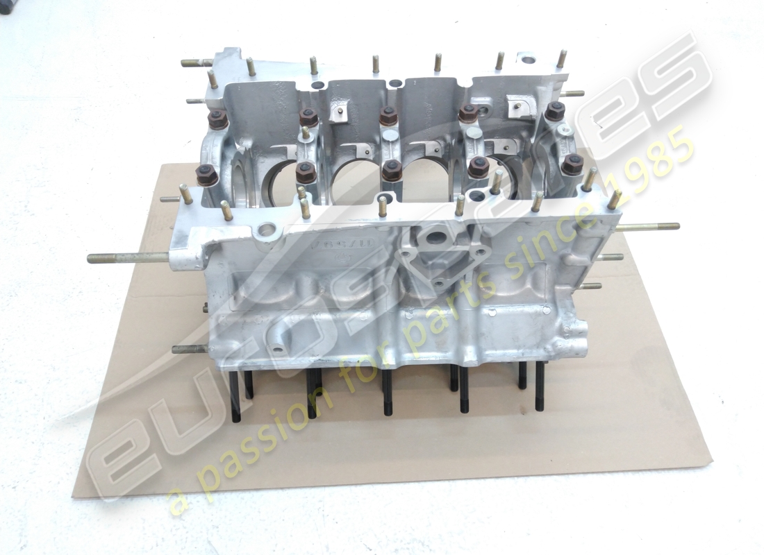 nuovo basamento ferrari 288 gto. numero parte 120660 (7)