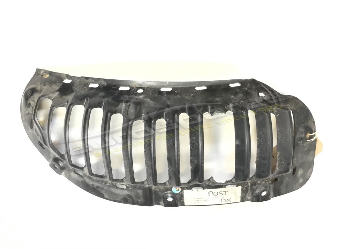 COPERCHIO VANO RUOTA POSTERIORE DX USATO Ferrari. NUMERO PARTE 87271700 (1)