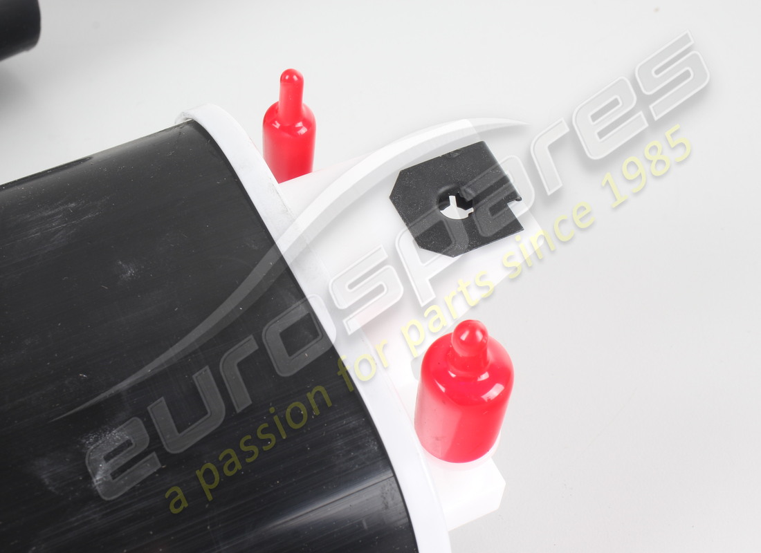 NUOVO MASERATI FILTRO VAPORI CARBURANTE. NUMERO PARTE 670030586 (3) nuovo maserati filtro vapori carburante. numero parte 670030586 (3)