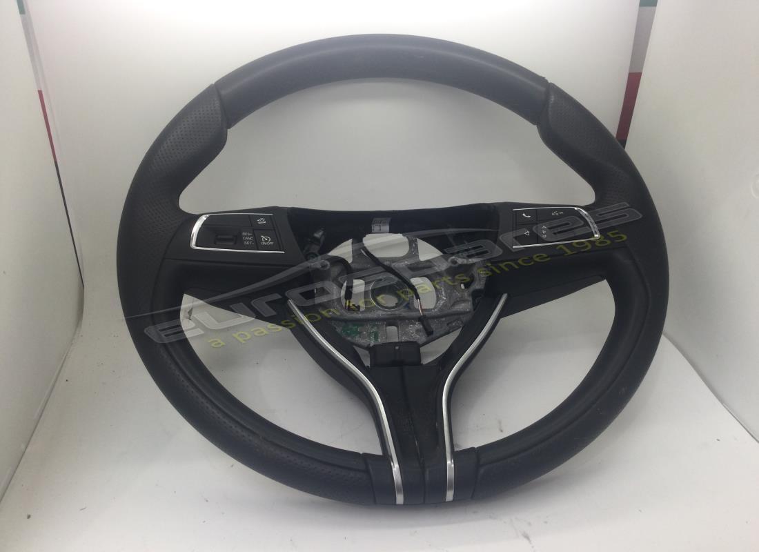 VOLANTE Maserati NERO USATO. NUMERO PARTE 670089775 (1)