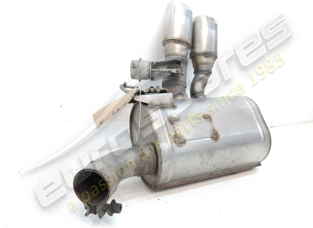maserati silenziatore posteriore destro usato. numero parte 204479 (2)