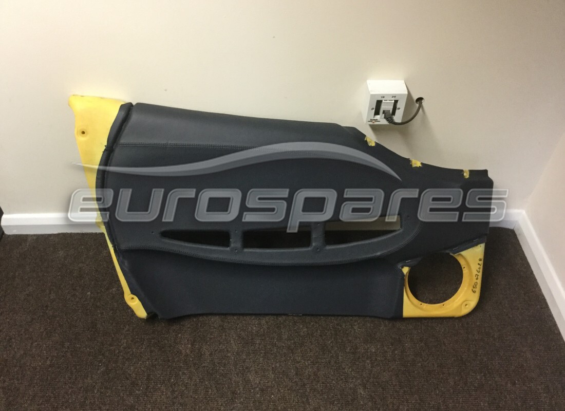 nuovo ferrari pannello portiera sx dk blu 3282. numero parte 65007602 (1)
