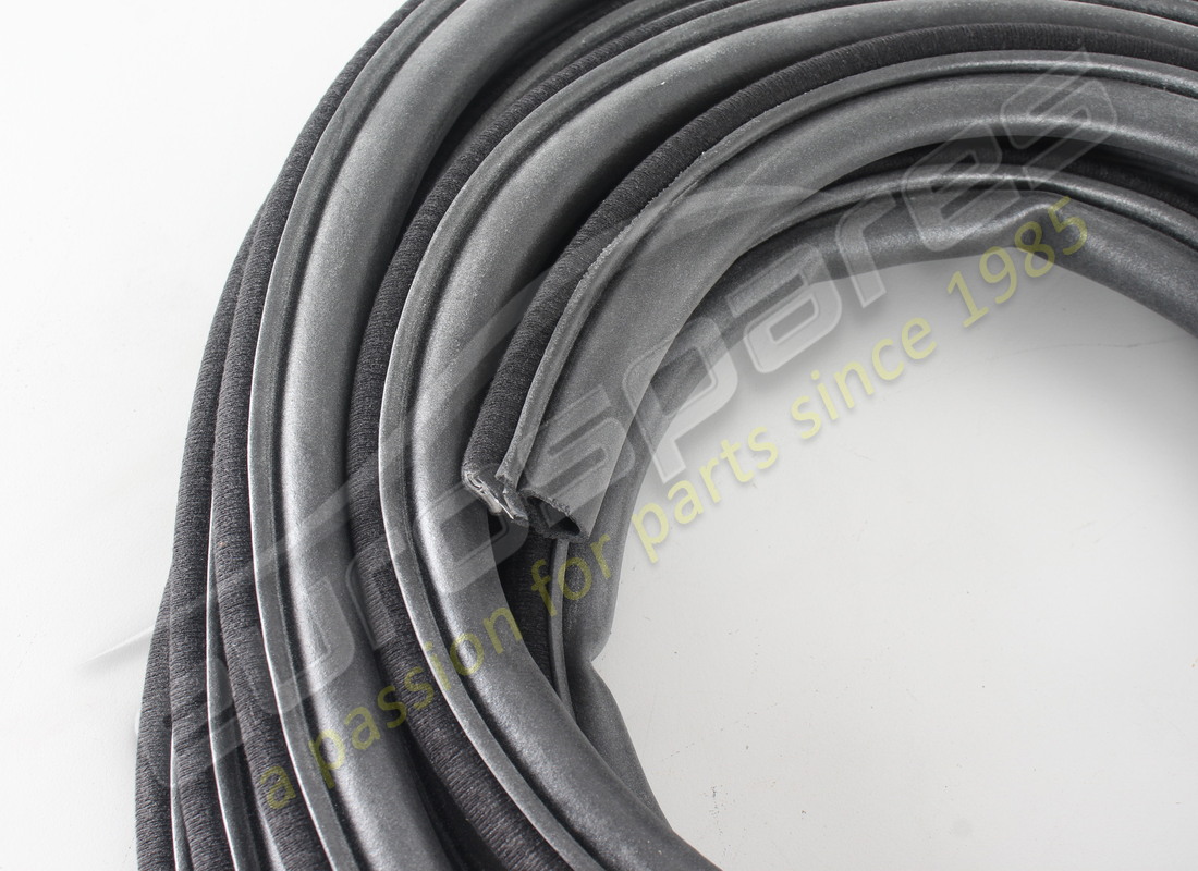 nuovo eurospares set di gomme per porte. numero parte 16335160 (2)