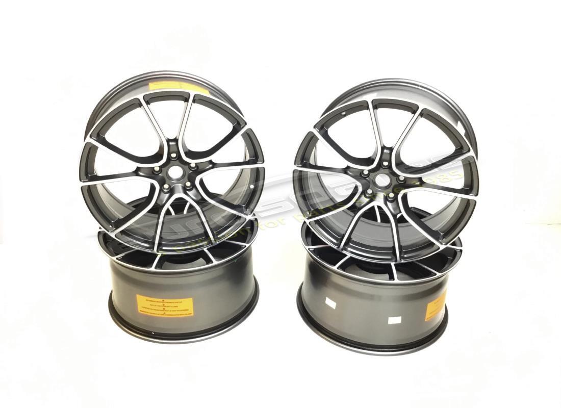 nuovo ferrari set ruote (forgiate multi raggi lucidati a diamante) 20 pollici. numero parte 70003879 (1)
