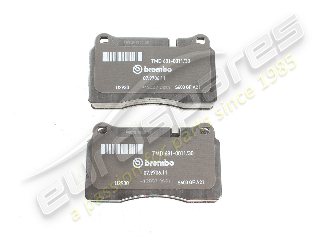 nuovo maserati set pastiglie posteriori. numero parte 673010324 (2)