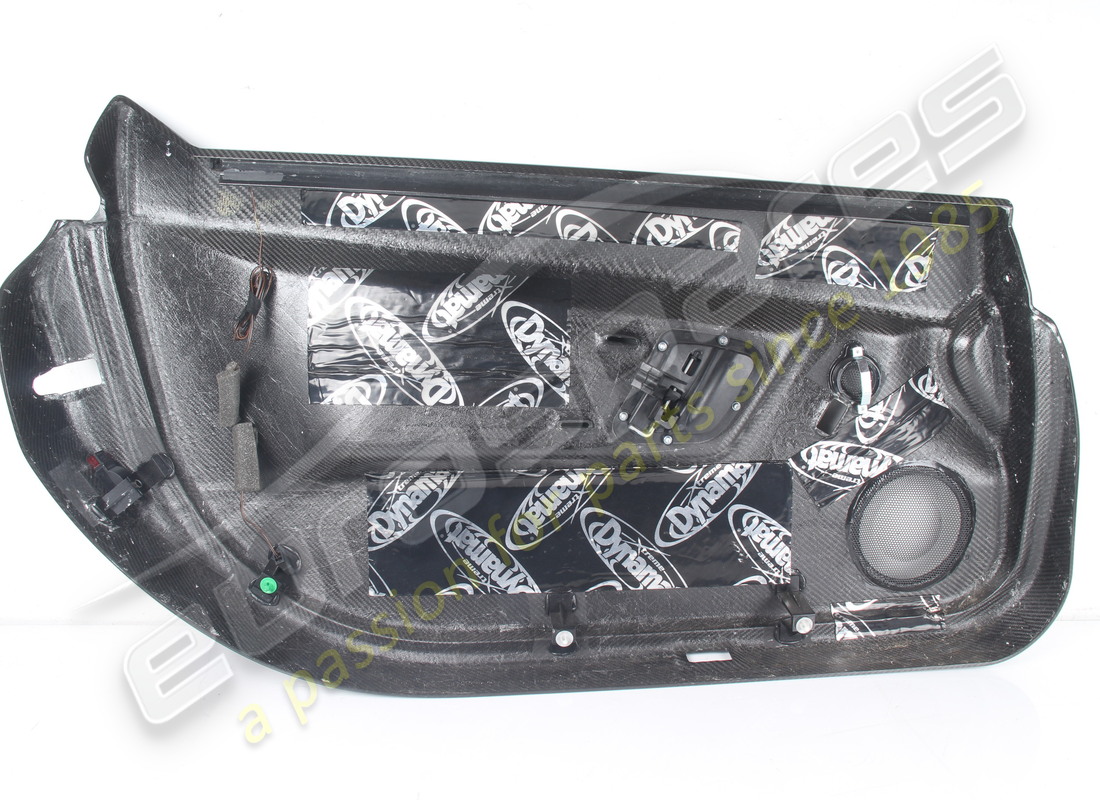 USATI LAMBORGHINI COPPIA DI PANNELLI PORTIERA IN CARBONIO. NUMERO PARTE 407867105AW (3) usati lamborghini coppia di pannelli portiera in carbonio. numero parte 407867105aw (3)