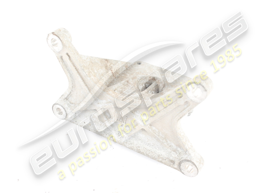 usato maserati supporto motore lato cambio. numero parte 670001542 (4)
