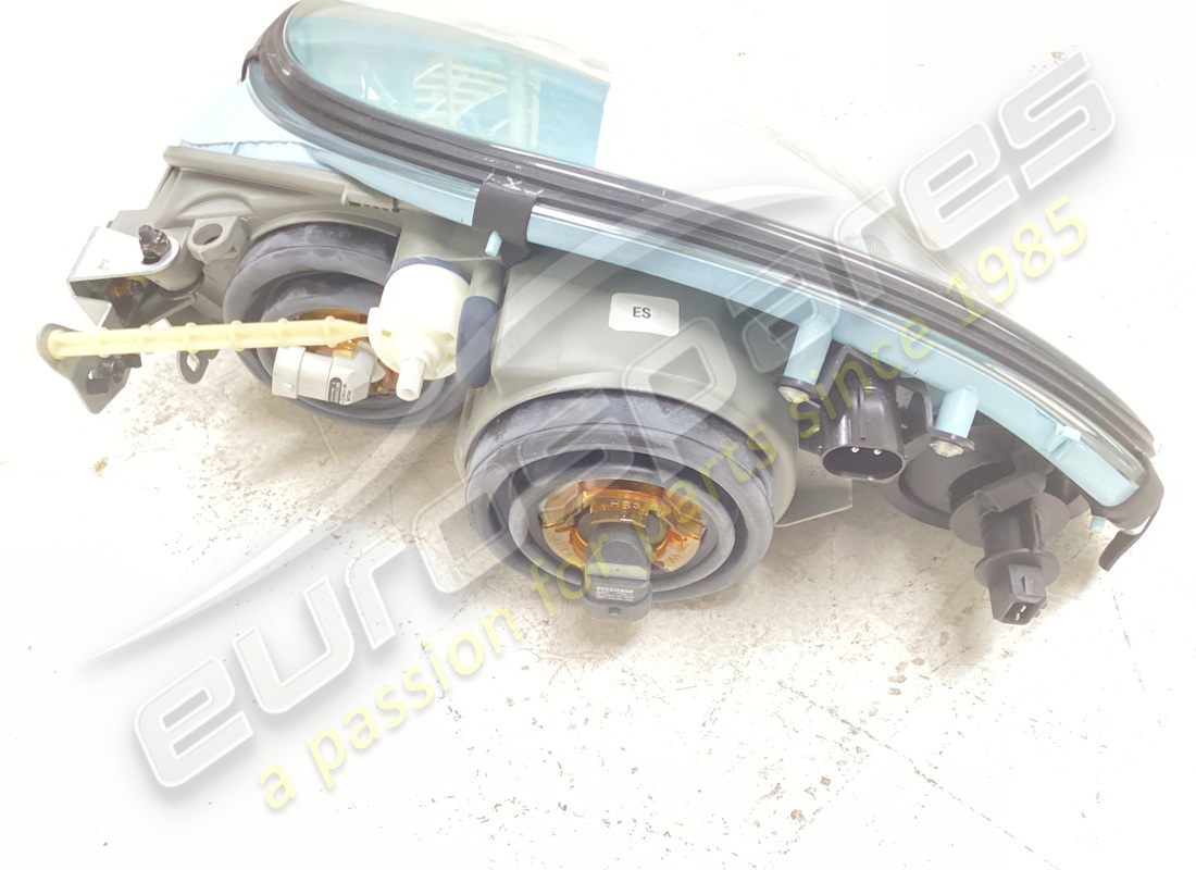 nuovo (altro) ferrari faro destro azzurro cal.52. numero parte 72000380 (2)