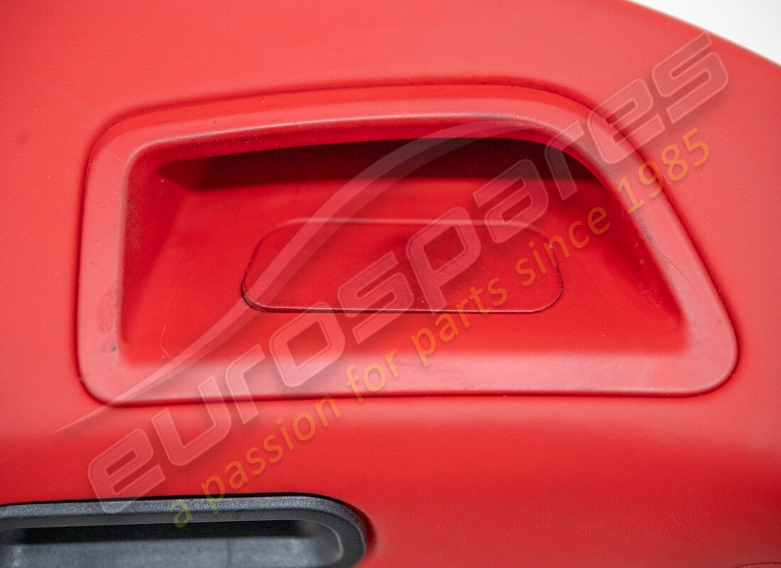 usato ferrari rivestimento portellone inferiore in pelle nera. numero parte 85603912 (2)
