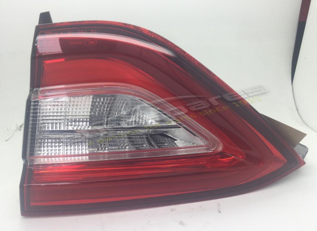 FANALE POSTERIORE DESTRO MOBILE USATO Maserati NUMERO PARTE 670100869 (1)