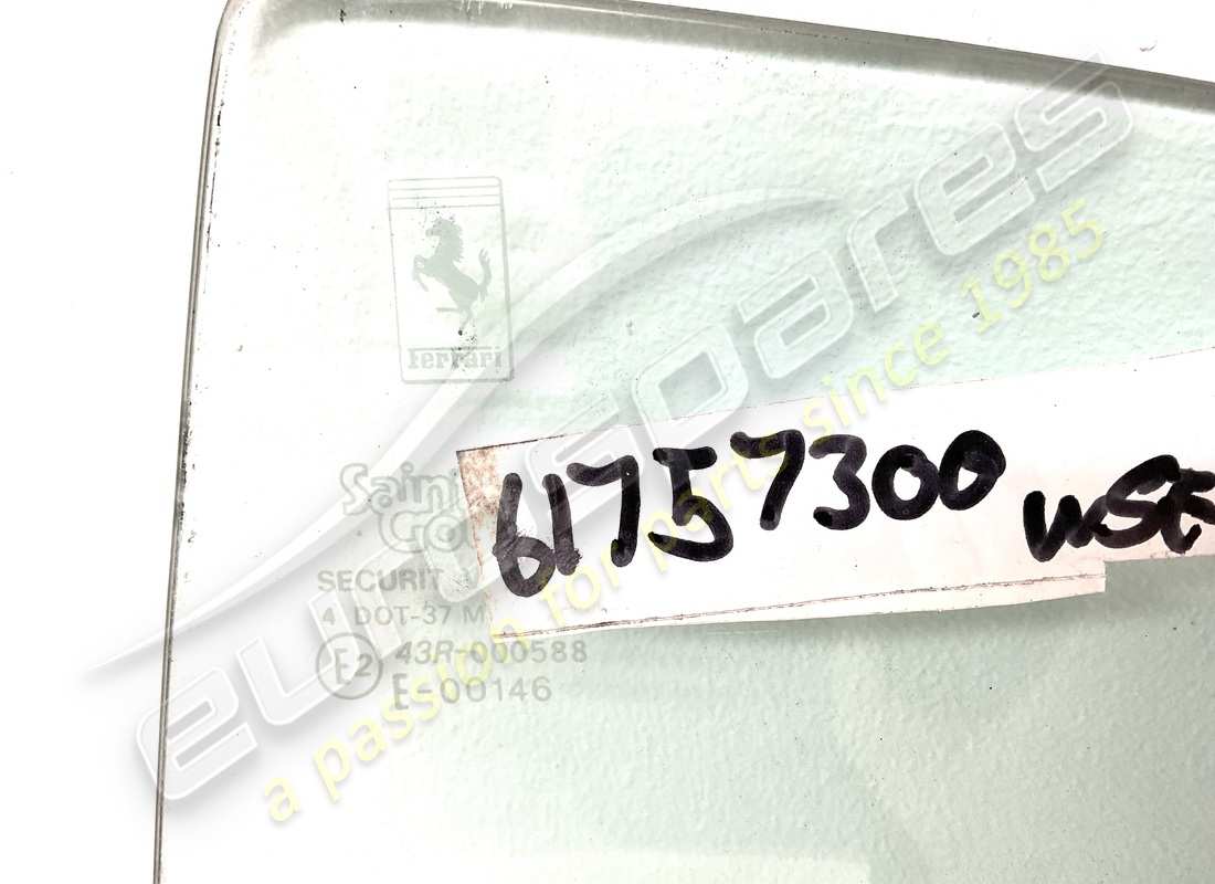 cabriolet in vetro sx ferrari usato. numero parte 61757300 (3)
