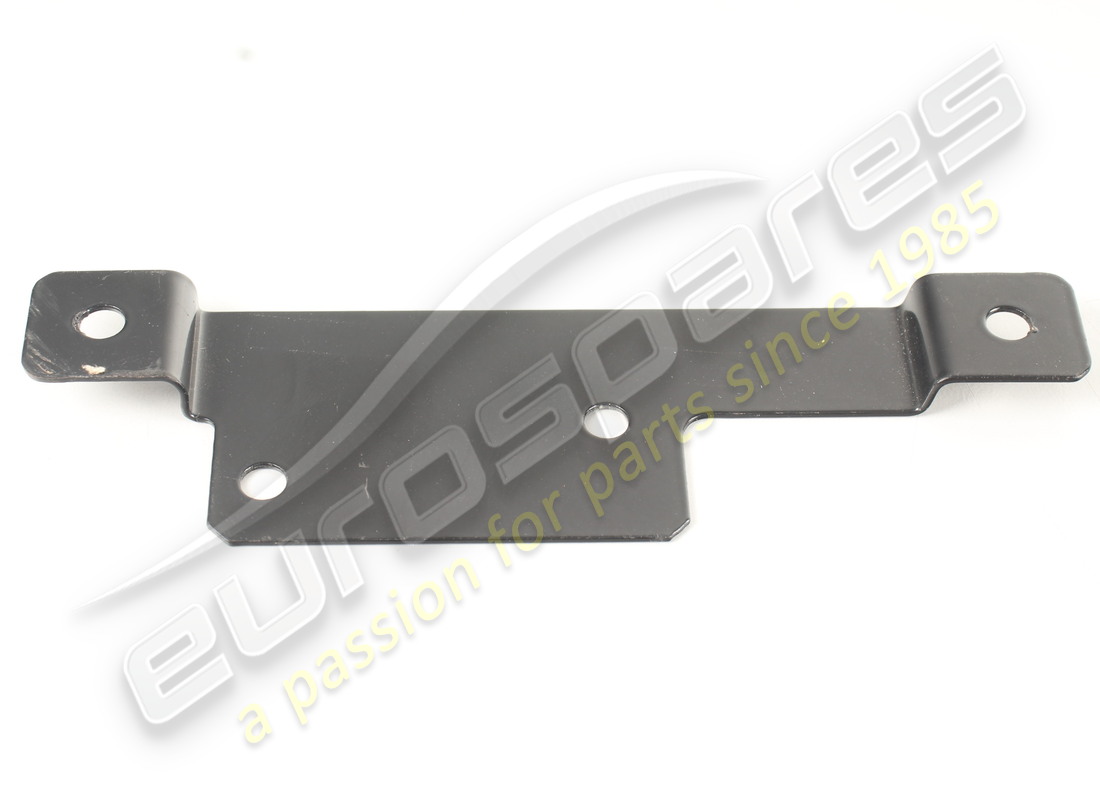 nuova maserati staffa sx. numero parte 67516700 (1)