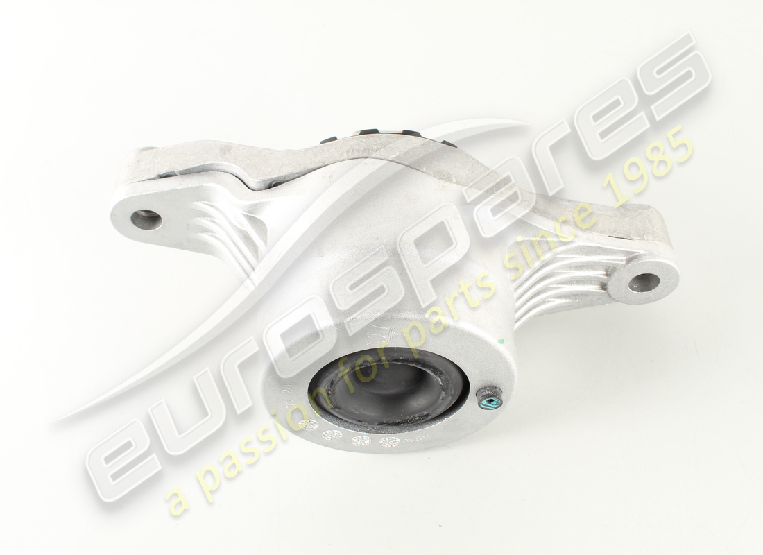 nuovo maserati supporto motore destro. numero parte 670003628 (1)