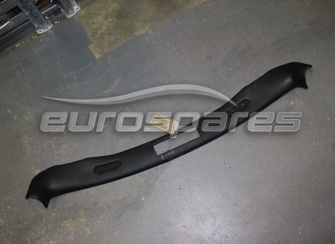 COPERTURA SUPERIORE PARABREZZA Ferrari USATA. NUMERO PARTE 657844.. (1)