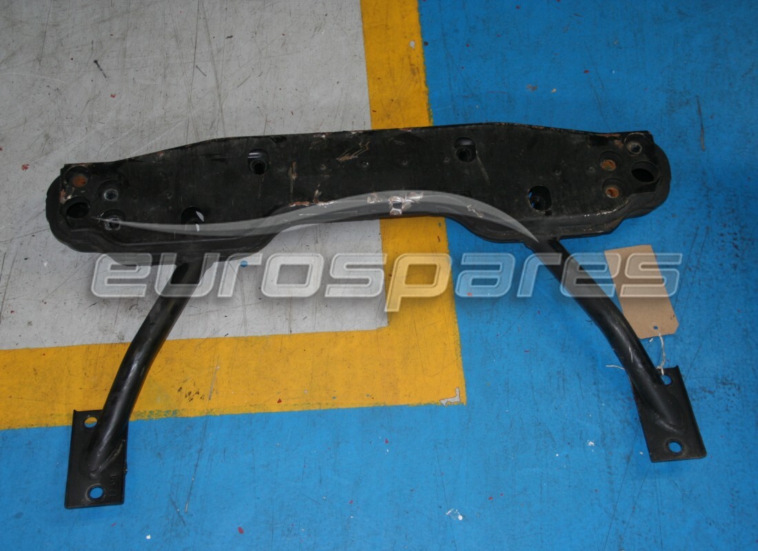 SUPPORTO CAMBIO USATO Maserati. TRAVERSA ANTERIORE. NUMERO PARTE 268638 (1)