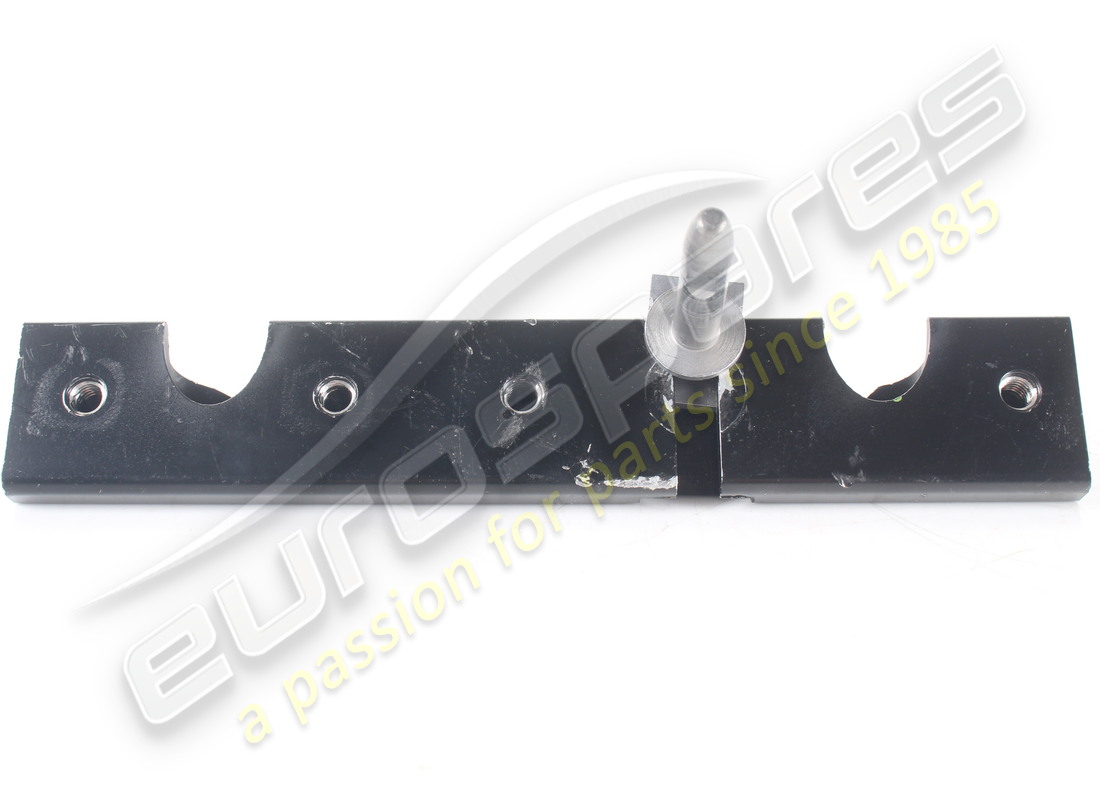 USATA LAMBORGHINI STAFFA DI MONTAGGIO. NUMERO PARTE 4S7813929D (3) usata lamborghini staffa di montaggio. numero parte 4s7813929d (3)