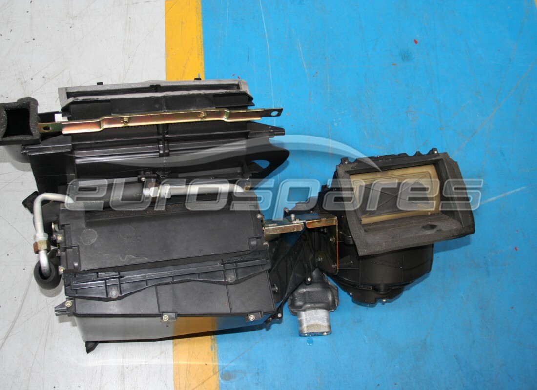 KIT EVAPORATORE A/C USATO Maserati. NUMERO PARTE 67708000 (1)