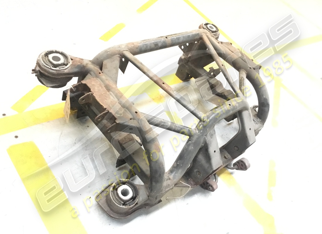 usato maserati gruppo telaio posteriore. numero parte 208591 (2)