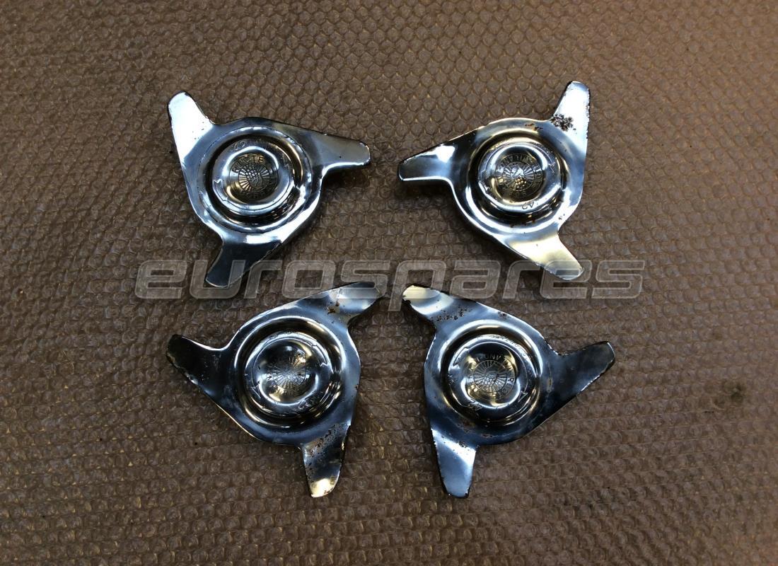 set di girevoli per ruote maserati usato (42 mm). numero parte mc8798 (1)
