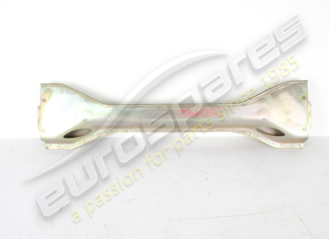 nuova ferrari traversa posteriore. numero parte 200197 (2)