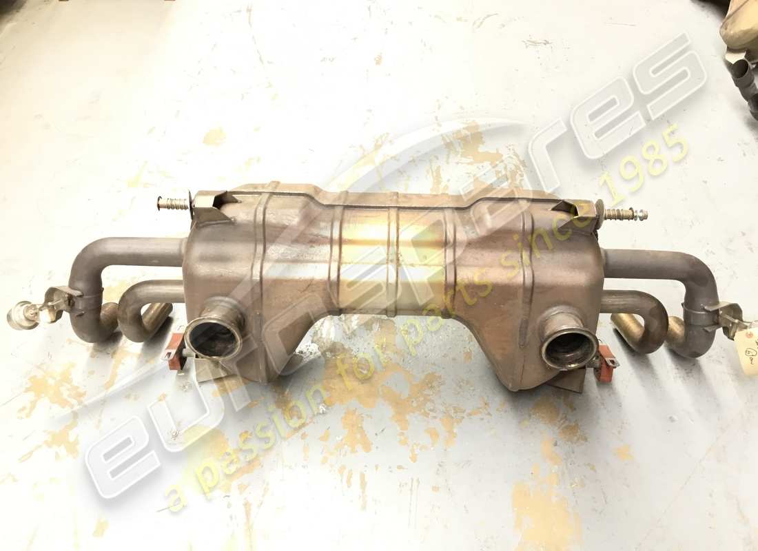 marmitta lamborghini usata. numero parte 400251051 (4)