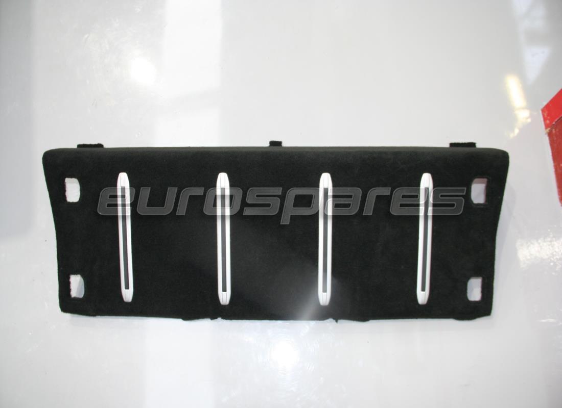 TAPPETINO PER VANO BAGAGLI USATO Ferrari . NUMERO PARTE 82816790 (1)
