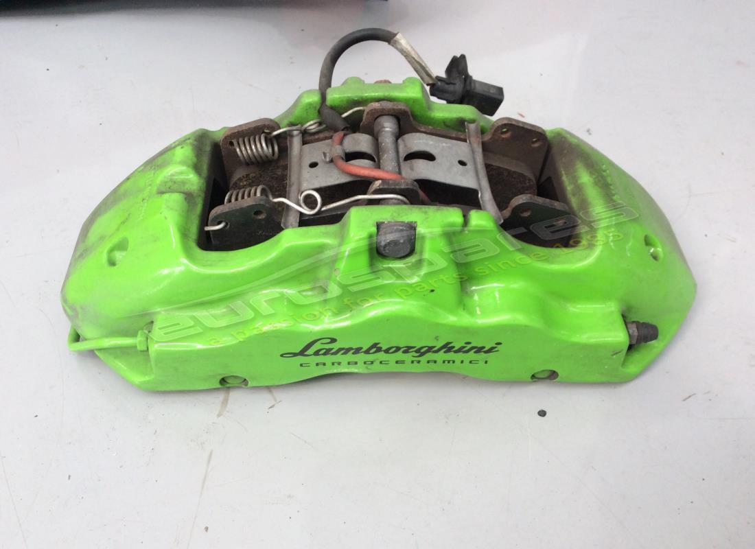 PINZA ANTERIORE Lamborghini USATA IN VERDE. NUMERO PARTE 4T0615106CF (1)