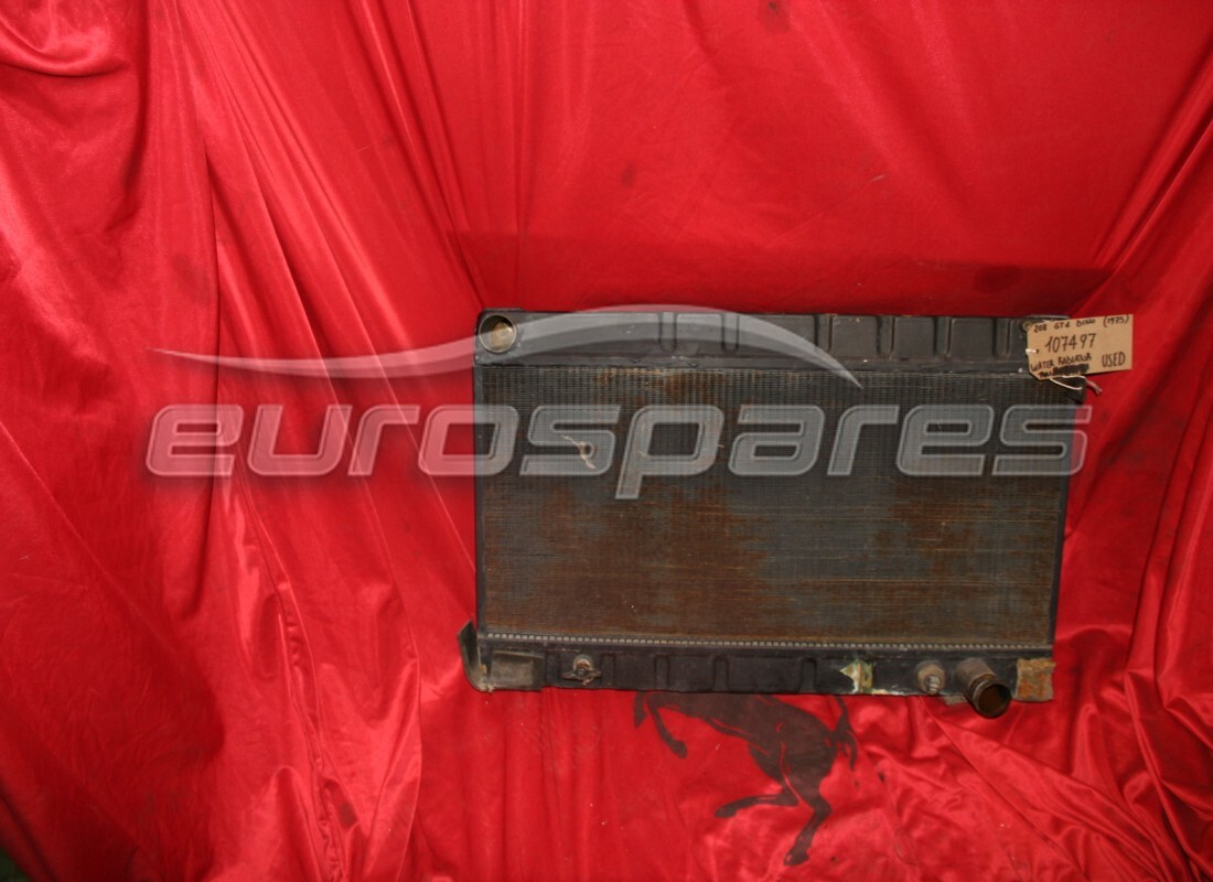 RADIATORE ACQUA Ferrari USATO. NUMERO PARTE 107497 (1)