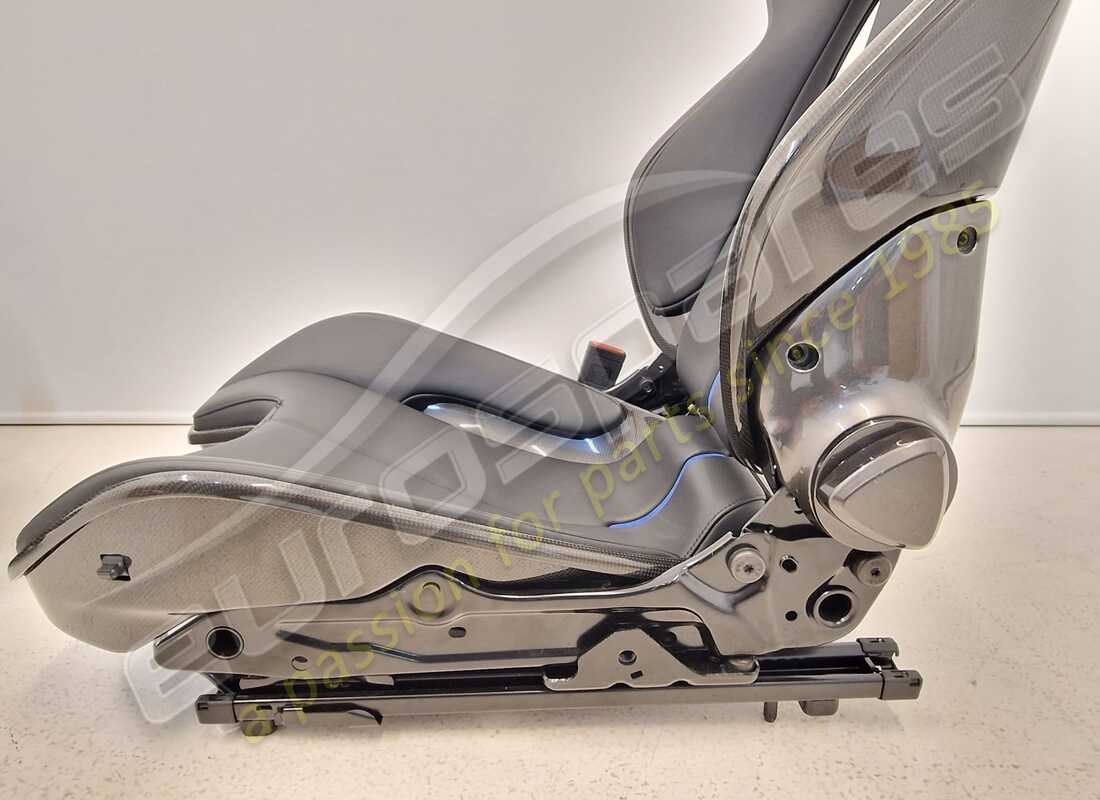 nuovo ferrari sf90 guida a guida in carbonio posti a sedere taglia xl. numero parte eap1373891 (8)