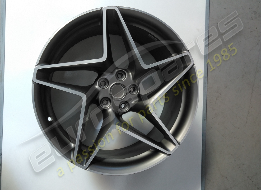 usato ferrari codice articolo ruota posteriore dx 861256