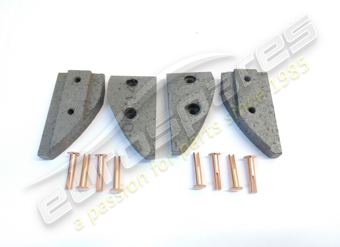 NUOVE Eurospares PASTIGLIE FRENO A MANO . NUMERO PARTE 95690705 (1)