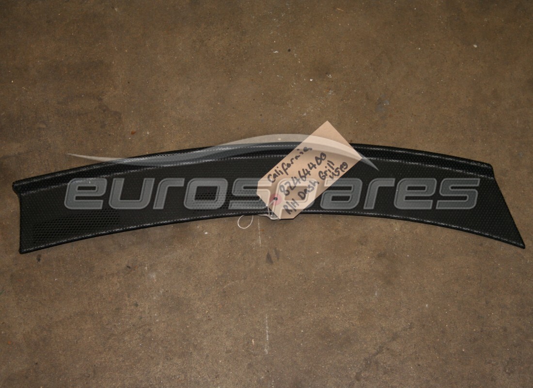 USATA Ferrari GRIGLIA SBRINATORE DX. NUMERO PARTE 82464400 (1)