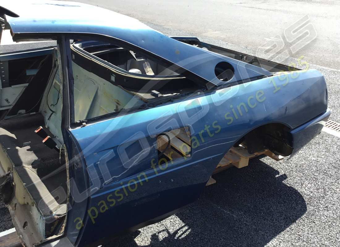 pannello posteriore ferrari usato. numero parte 62439500 (4)
