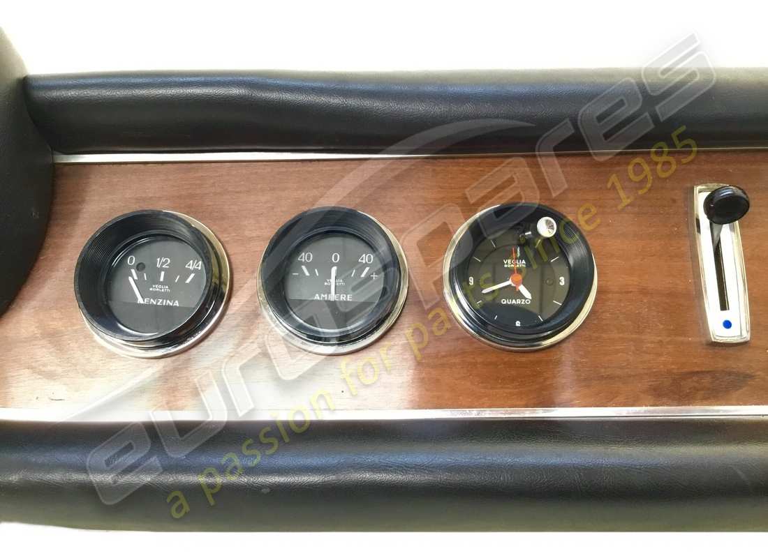 ferrari cruscotto completo usato gtc. numero parte 2467600200 (3)