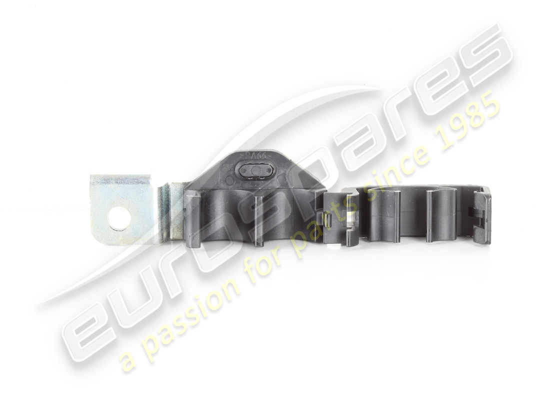 NEW MASERATI GEARBOX OIL FLEX HOSE FIXING. PART NUMBER 670003113 (1) new maserati gearbox oil flex hose fixing. part number 670003113 (1)