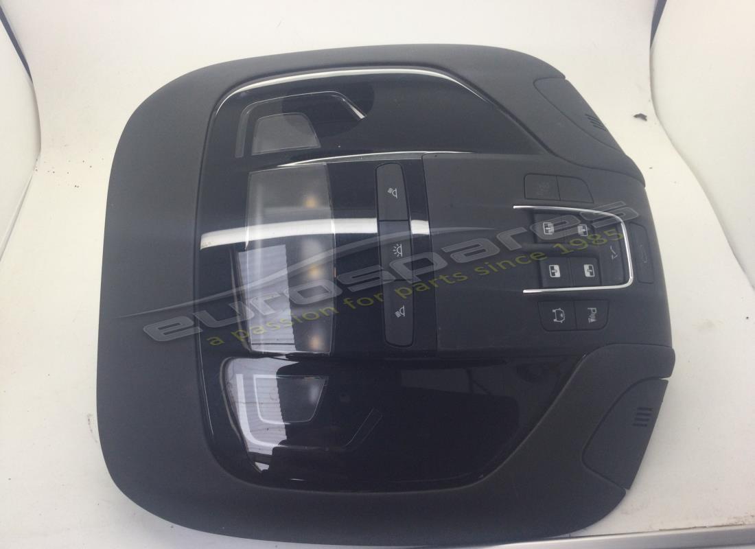 PIASTRA DOMELIGHT Maserati USATA. NUMERO PARTE 670136925 (1)