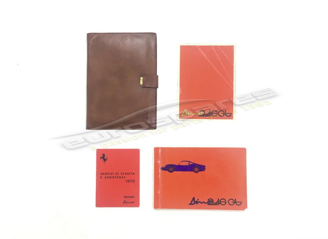 SET DI BUSTE MANUALI MANUALI COMPLETE ORIGINALI DINO Ferrari 246 USATE. NUMERO PARTE 9599001401 (1)