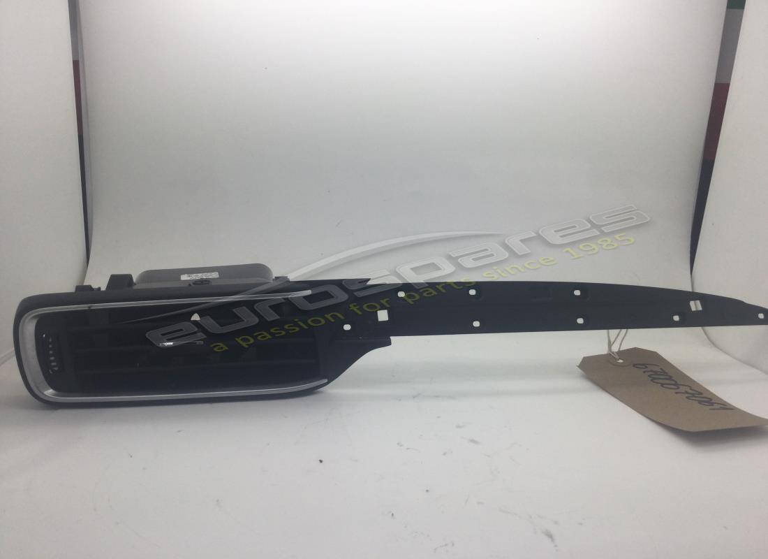 PRESA D'ARIA ANTERIORE SINISTRA USATA Maserati RHD . NUMERO PARTE 670067061 (1)