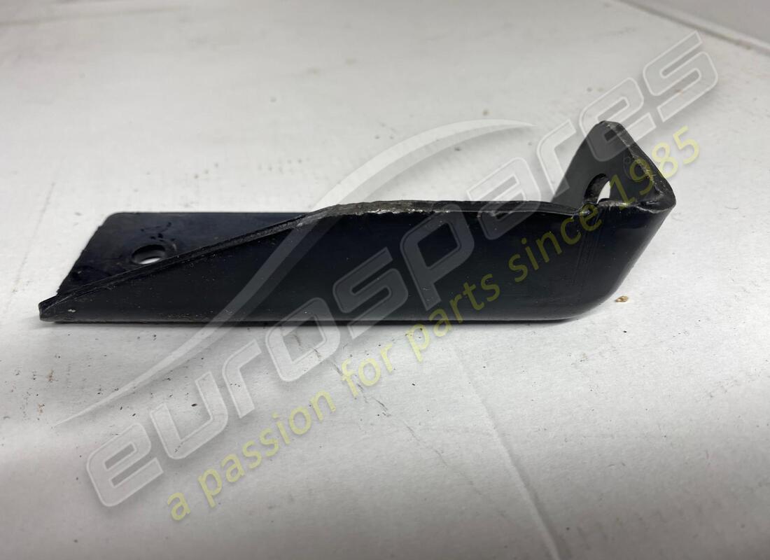 staffa anteriore ferrari usata. numero parte 65877600 (4)